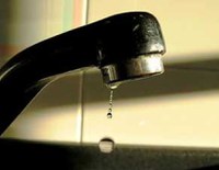 Sospensione dell'erogazione dell'acqua a Sant'Agostino a causa della rottura di una condotta